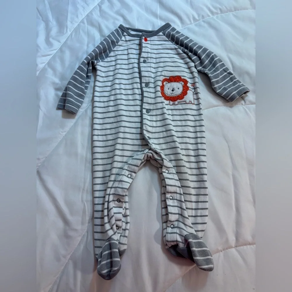 Little Me Striped Gray and White Outfit with Red lion- 12-18m (no size tag)
